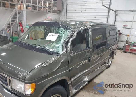 2003 Ford E-150 Recreational z USA, uszkodzony, nr VIN 1FDRE14L13HA05941